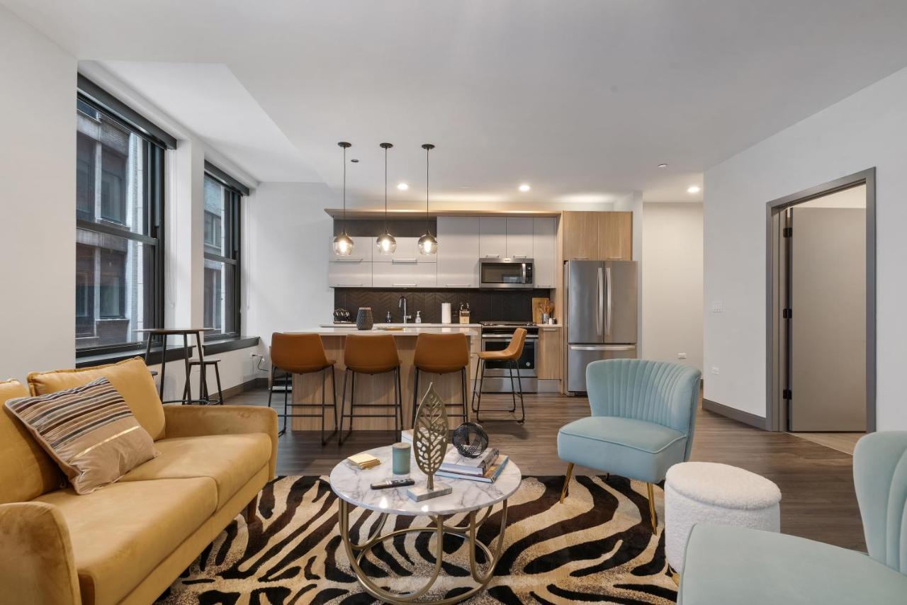 Experience Downtown Chicago At Millennium - Luxury Apartments In The Loop Eksteriør bilde