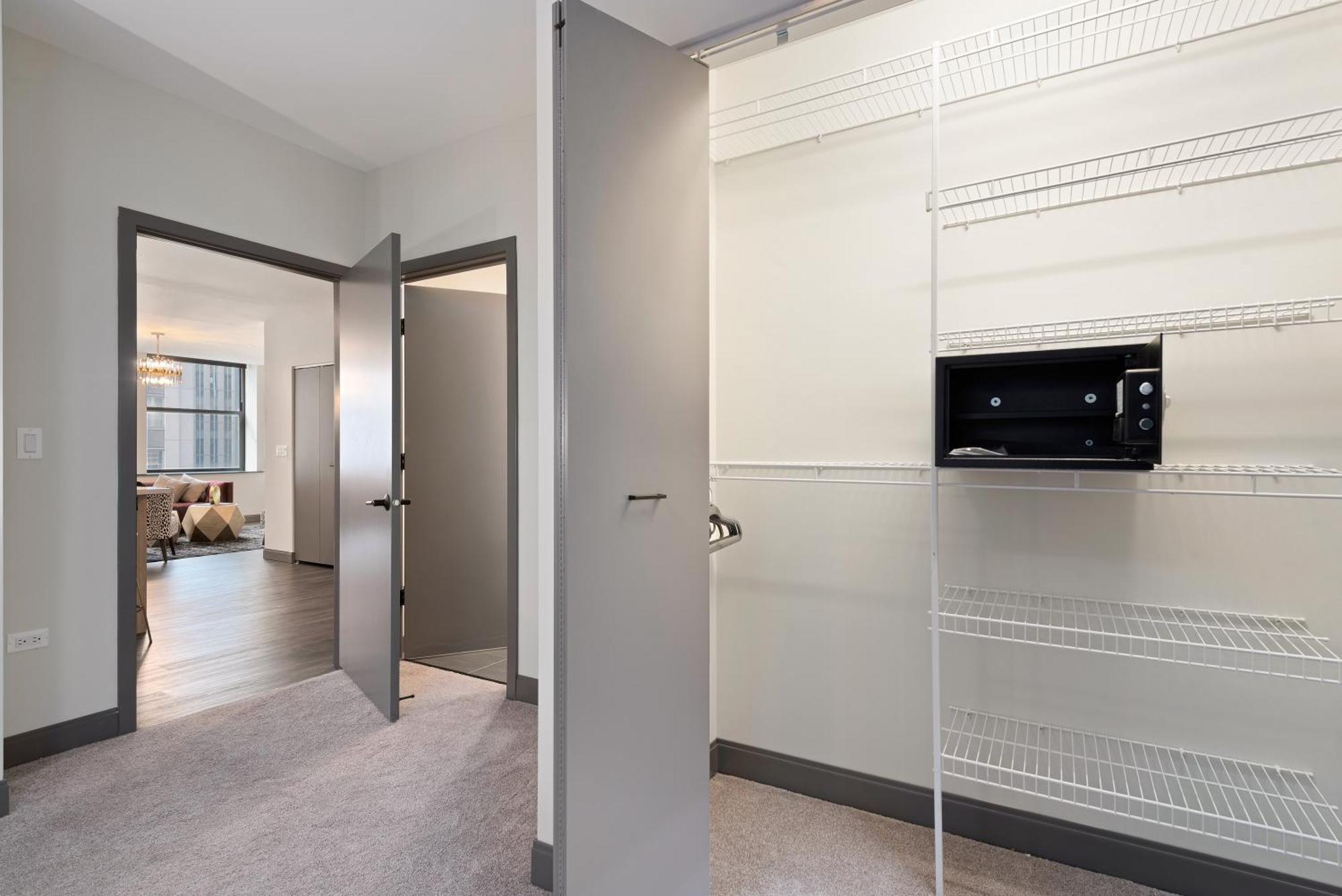 Experience Downtown Chicago At Millennium - Luxury Apartments In The Loop Eksteriør bilde
