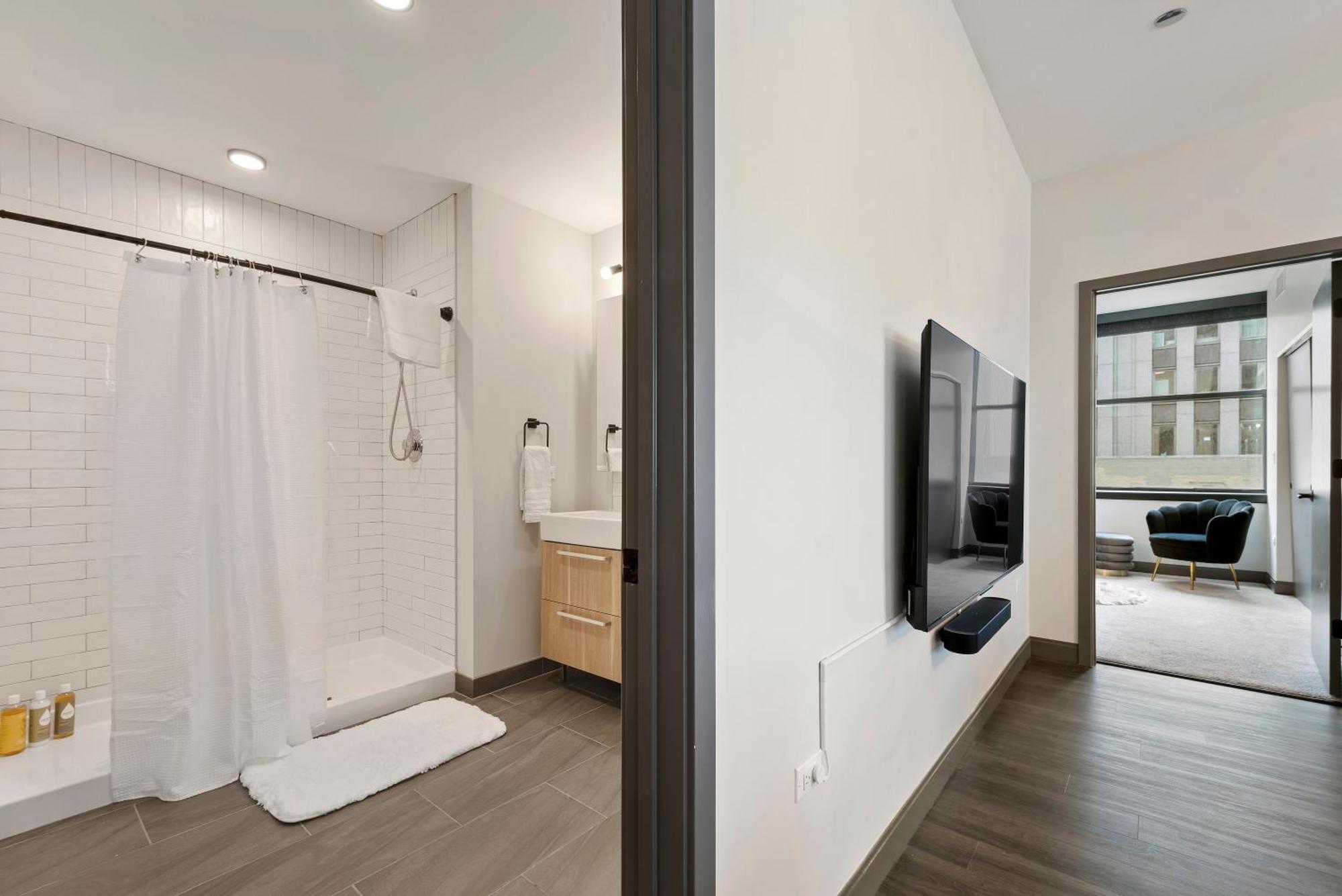 Experience Downtown Chicago At Millennium - Luxury Apartments In The Loop Eksteriør bilde
